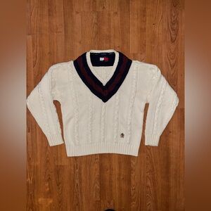 Vintage V-neck preppy Tommy Hilfiger cable Knit Sweater size L